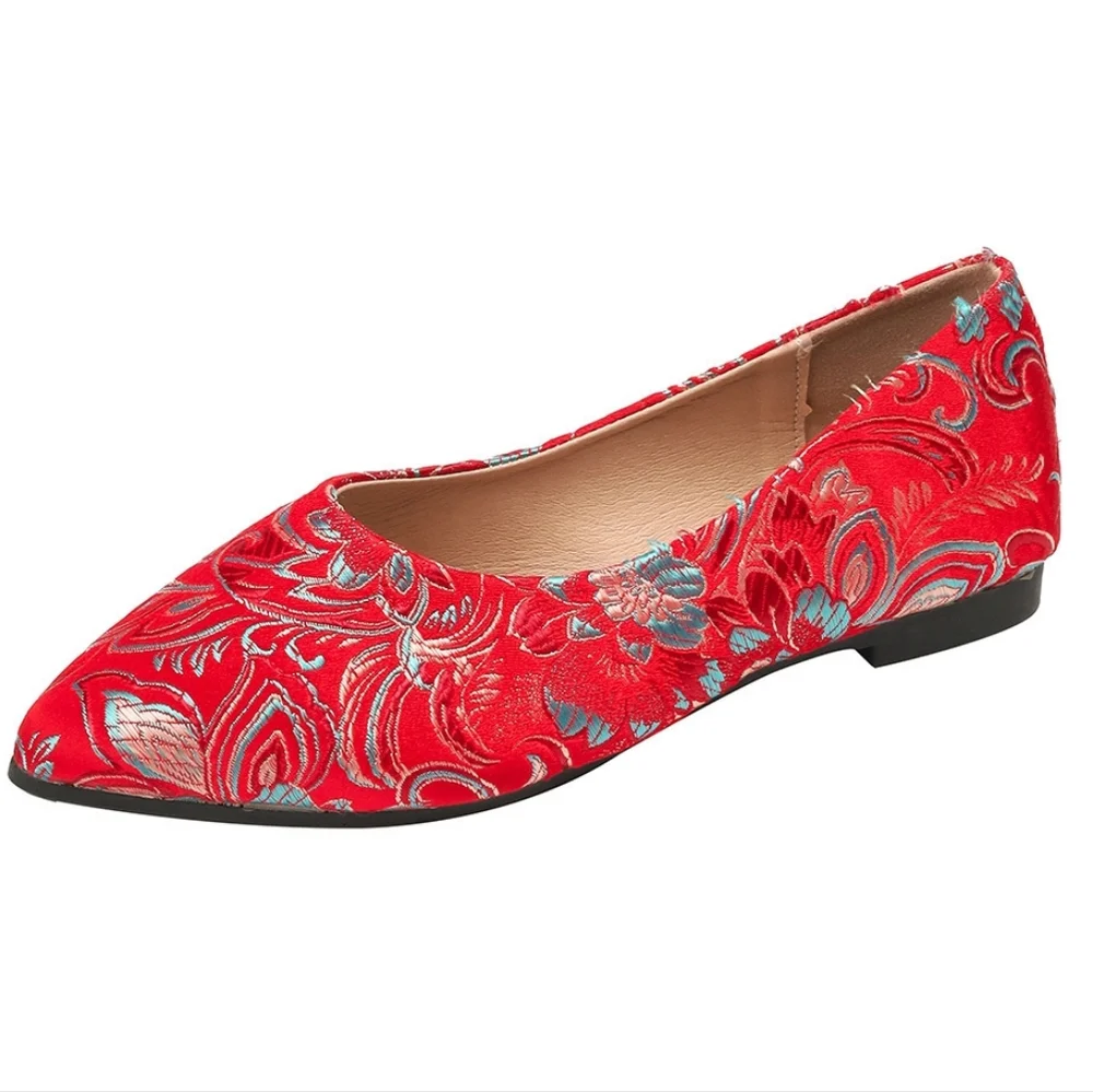 Red Floral Embroidered Women's Flats